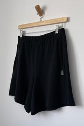 Flared basketball shorts (black)