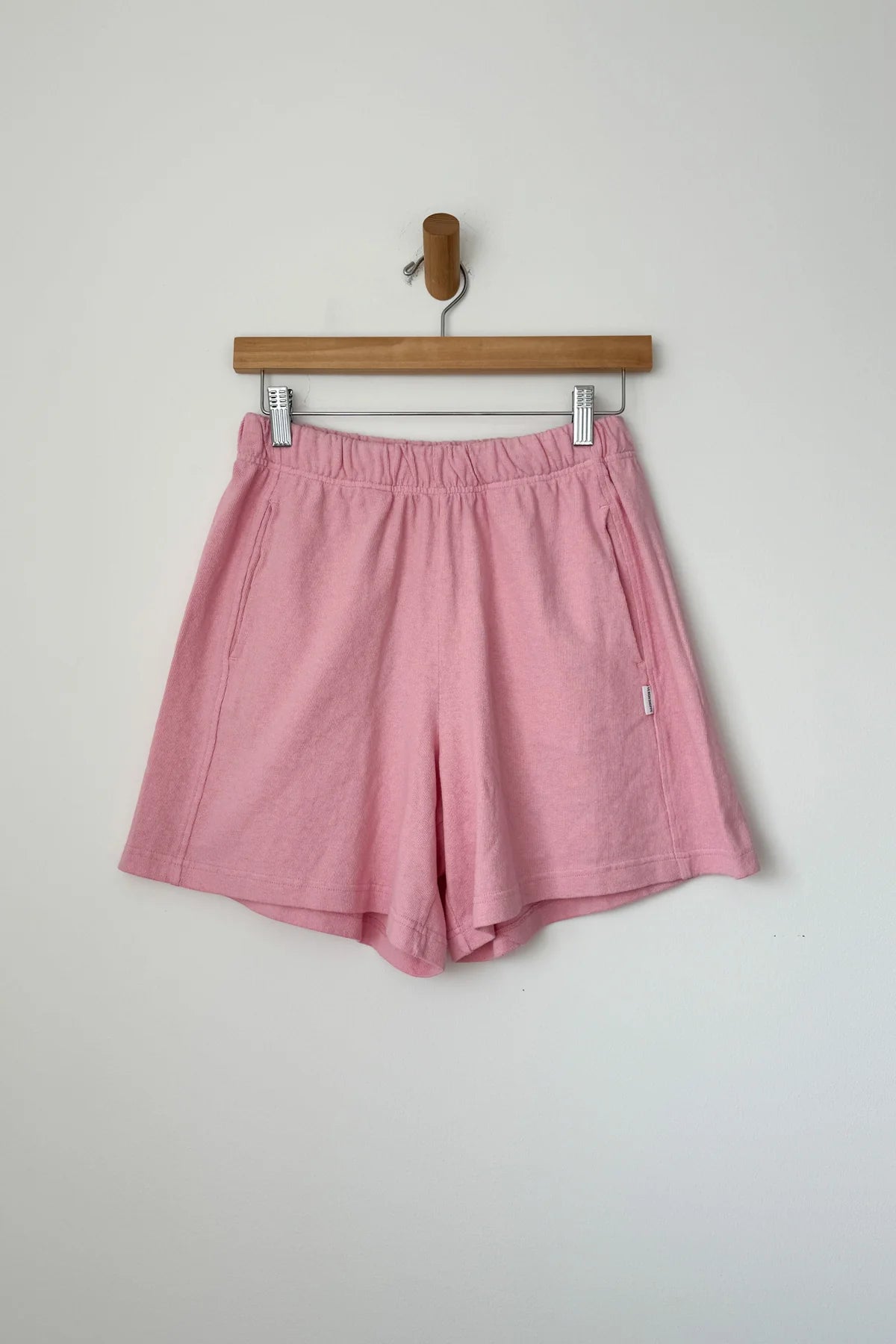 Flared basketball shorts (pink)