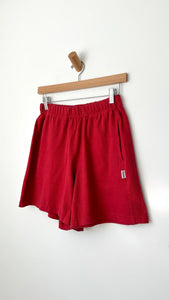 Flared basketball shorts (crayon red)